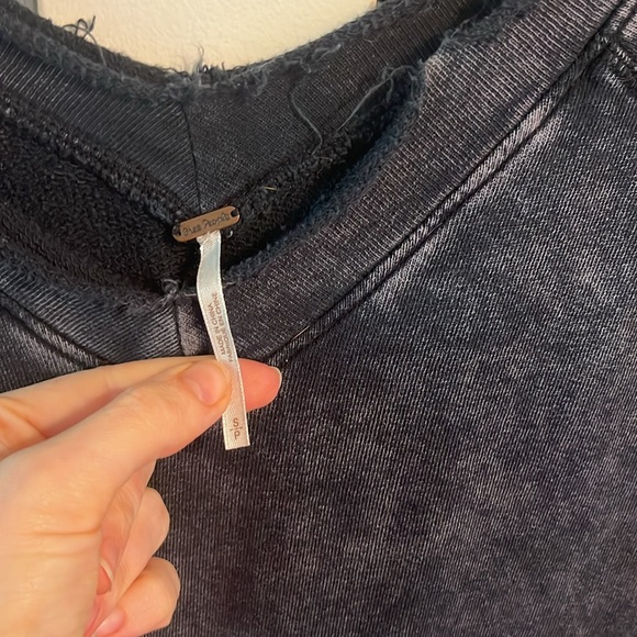 Free People No Frills Lace Detail Sweatshirt Pullover - Picture 4 of 5